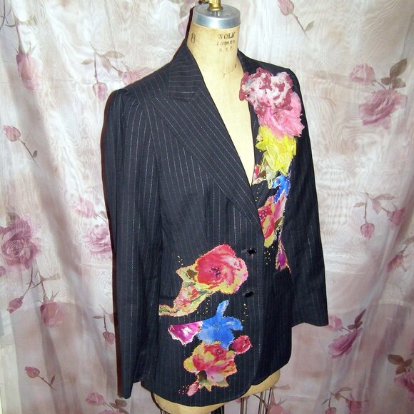 RARE size 46 Dolce & Gabbana Blazer with Floral Applique - Picture 6 of 16